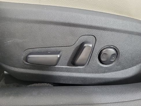 Used 2019 Kia Optima S FWD image 18