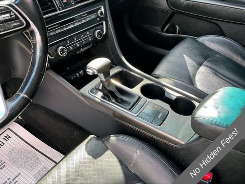 Used 2020 Kia Optima SE FWD image 9