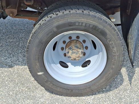 Used 2016 Ford F450 XL image 9