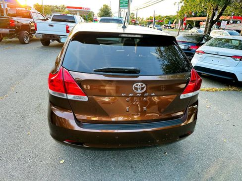 Used 2010 Toyota Venza image 5