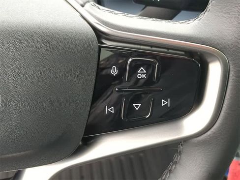 Used 2025 Volvo EX30 Plus w/ Protection Package Premier image 23