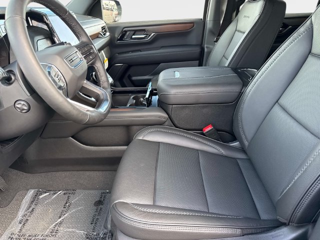 New 2026 GMC Yukon Denali w/ Sun & Power Step Package RWD image 19