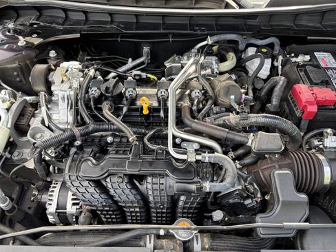 Used 2025 Nissan Altima 2.5 SV FWD image 28