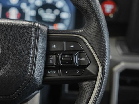 Used 2024 Toyota Tacoma TRD Off-Road AWD/4WD image 31
