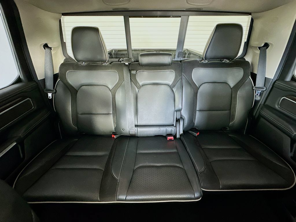 Used 2022 RAM 1500 Laramie AWD/4WD image 13