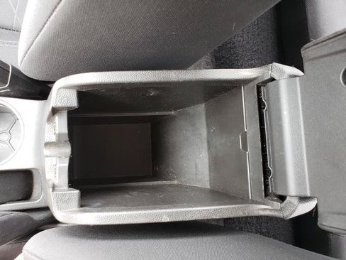 Used 2019 Ford Fiesta SE FWD image 29