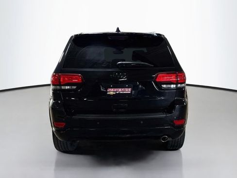 Used 2019 Jeep Grand Cherokee Altitude AWD/4WD image 6
