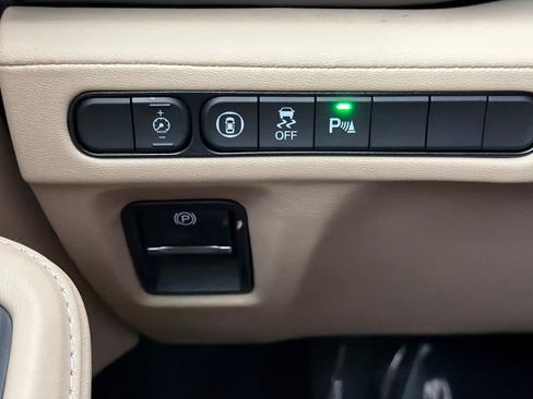 Used 2024 Acura MDX SH-AWD w/ Technology Package image 32