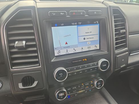 Used 2019 Ford Expedition Limited w/ Driver Assistance Package AWD/4WD image 23