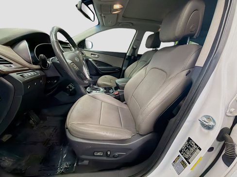 Used 2017 Hyundai Santa Fe Sport w/ 2.4L Tech Package 04 AWD/4WD image 13