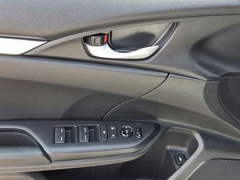Used 2019 Honda Civic Sport image 10