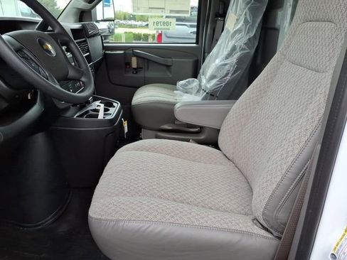 New 2026 Chevrolet Express 3500 w/ Power Convenience Package RWD image 9