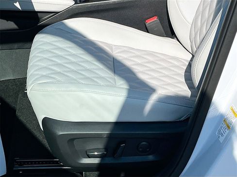 New 2025 Mitsubishi Outlander SEL image 20