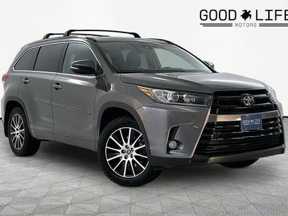 Used 2018 Toyota Highlander SE