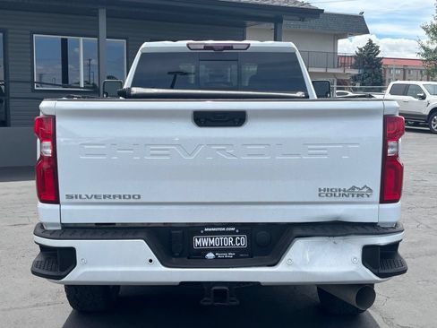 Used 2022 Chevrolet Silverado 3500 High Country w/ LPO, Hitch Package AWD/4WD image 4