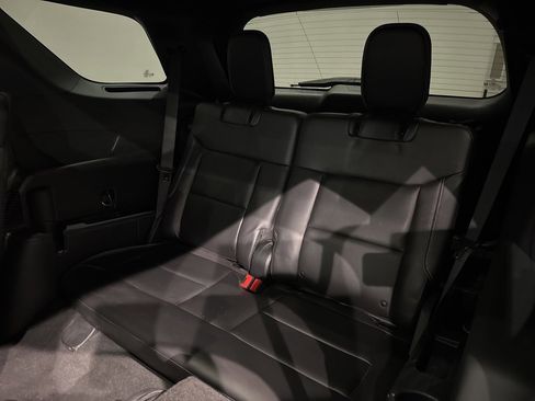 Used 2022 Ford Explorer ST w/ ST Street Pack image 35