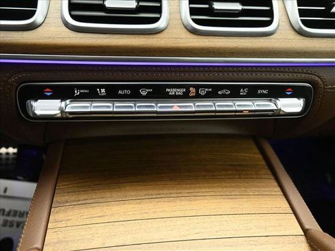 Certified 2026 Mercedes-Benz GLS 450 4MATIC image 17