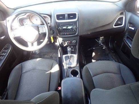 Used 2013 Dodge Avenger SE FWD image 11