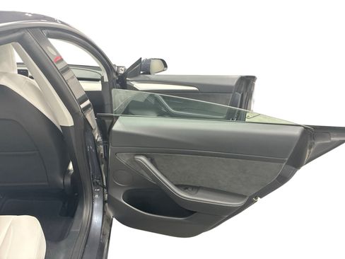 Certified 2023 Tesla Model 3 Long Range AWD/4WD image 12