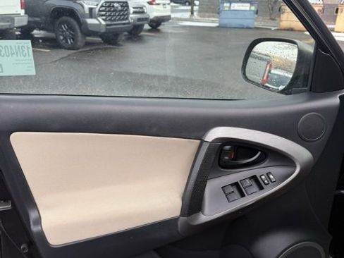 Used 2012 Toyota RAV4 Base w/ Upgrade Value Pkg image 13