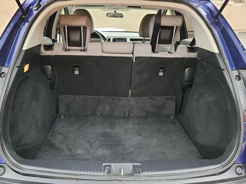 Used 2017 Honda HR-V EX image 12