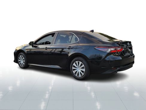 Certified 2023 Toyota Camry LE image 4