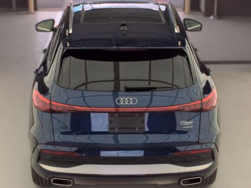 Used 2025 Audi Q5 Premium w/ Convenience Package AWD/4WD image 4