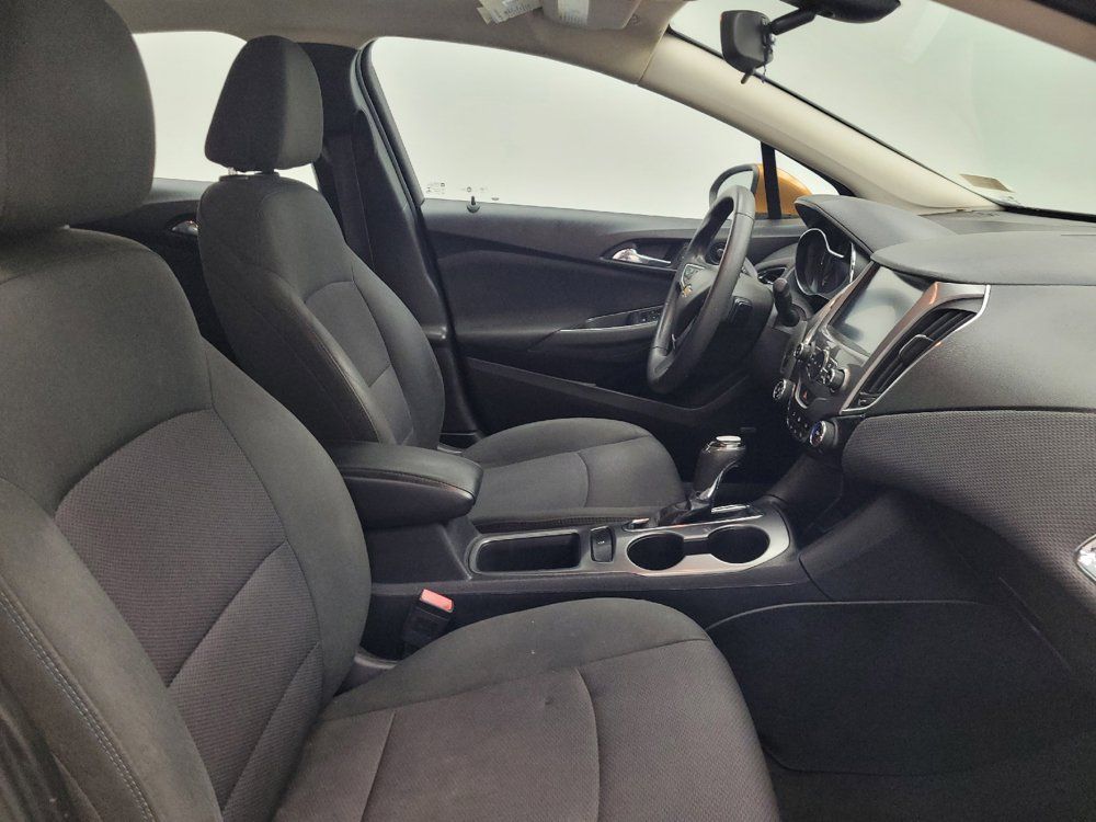 Used 2017 Chevrolet Cruze LT w/ Sun And Sound Package FWD image 21
