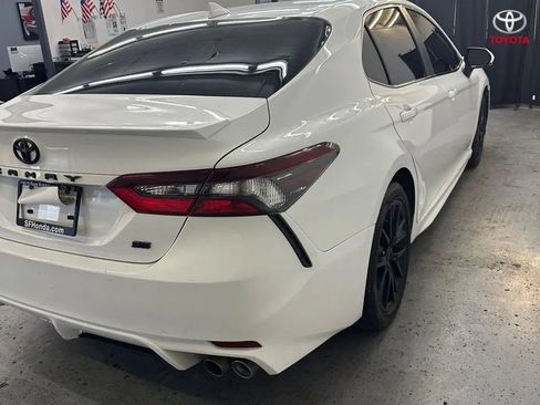 Used 2023 Toyota Camry SE FWD image 7