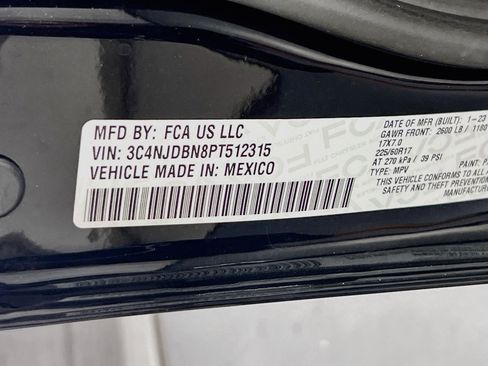 Used 2023 Jeep Compass Latitude AWD/4WD image 29