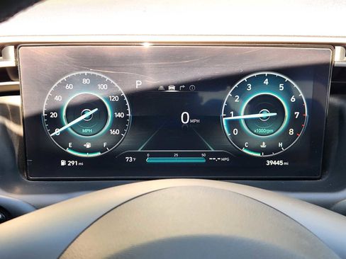 Used 2023 Hyundai Santa Cruz SEL Premium AWD/4WD image 14