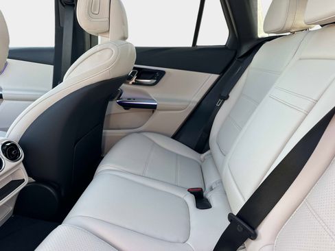 New 2026 Mercedes-Benz GLC 300 image 14