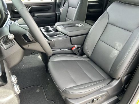 New 2026 GMC Sierra 2500 SLT AWD/4WD image 19