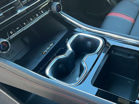 New 2026 Chevrolet Traverse RS image 23