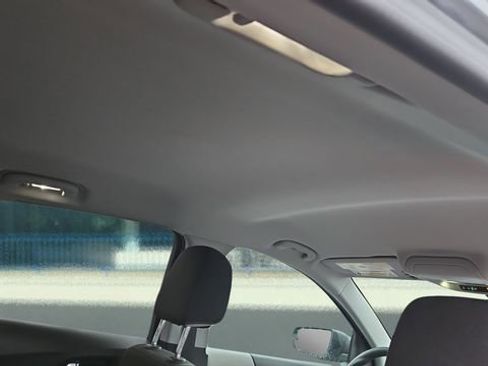 Used 2024 Chevrolet Equinox LS w/ LS Convenience Package image 16