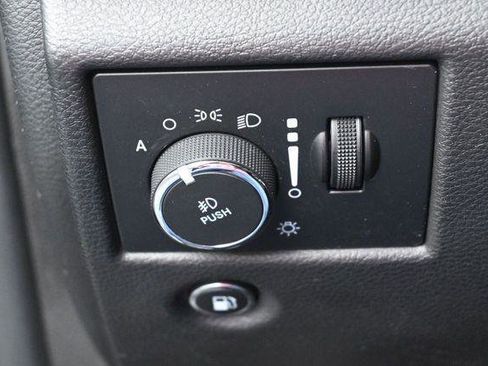 Used 2021 Jeep Grand Cherokee Laredo X AWD/4WD image 15