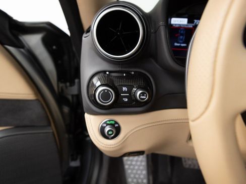 Certified 2019 Ferrari Portofino image 75