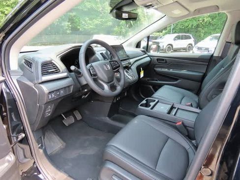 New 2026 Honda Odyssey EX-L image 2