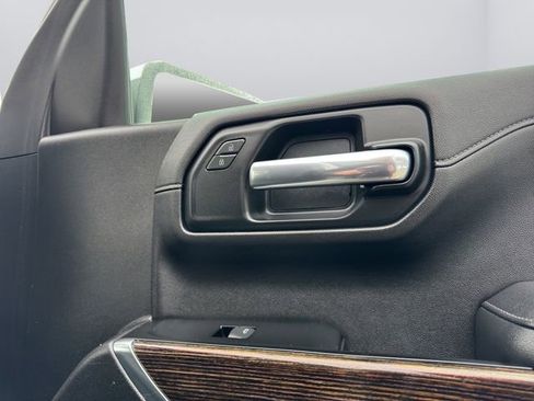 Used 2019 GMC Sierra 1500 SLE w/ SLE Value Package image 32