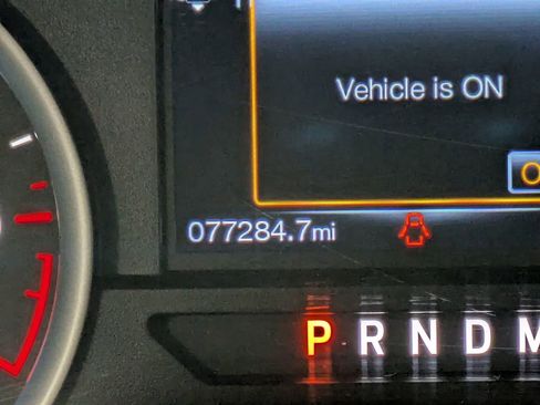 Used 2018 Ford F150 XLT w/ Equipment Group 302A Luxury AWD/4WD image 17
