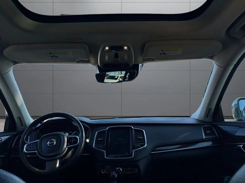 Used 2019 Volvo XC90 T5 Momentum w/ Multimedia Package AWD/4WD image 26