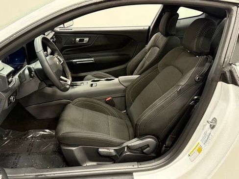 Used 2025 Ford Mustang Coupe image 14