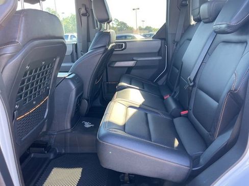 Used 2023 Ford Bronco Badlands w/ Sasquatch Package image 25
