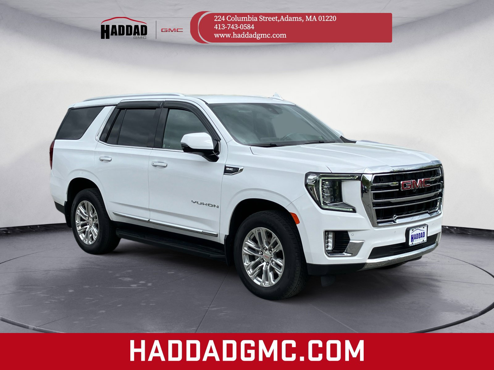 Certified 2022 GMC Yukon SLT w/ SLT Luxury Package AWD/4WD image 3