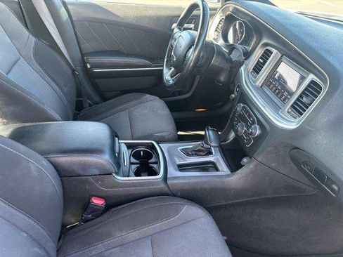 Used 2022 Dodge Charger SXT image 12