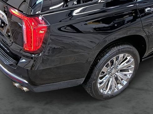 Used 2022 GMC Yukon Denali w/ Denali Ultimate Package AWD/4WD image 13