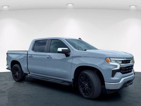 Used 2024 Chevrolet Silverado 1500 LT w/ Leather Package RWD image 5