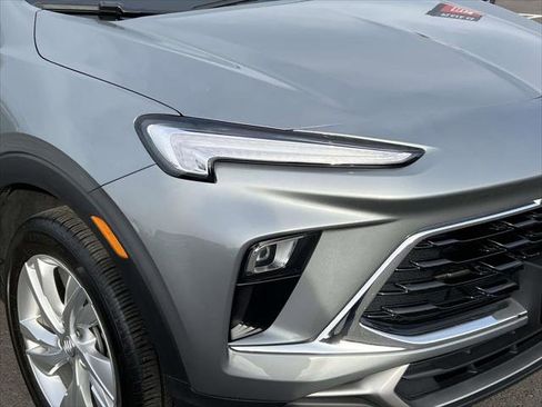 Used 2025 Buick Encore GX Preferred w/ Comfort Package image 9