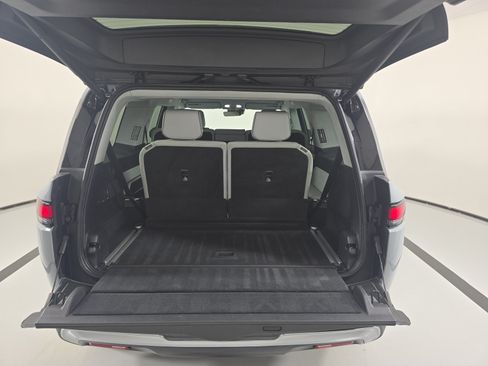 Used 2024 Rivian R1S Adventure AWD/4WD image 15
