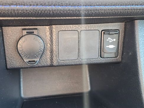 Used 2017 Toyota Corolla SE FWD image 30